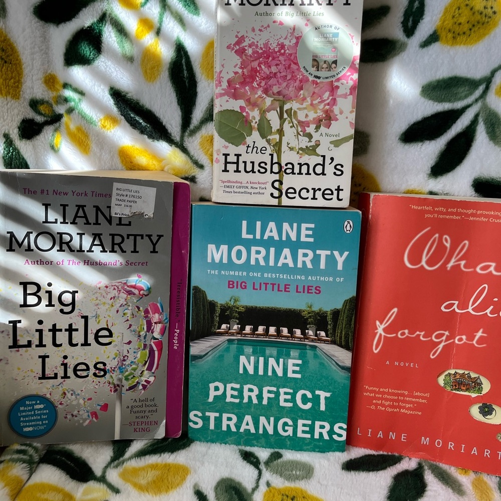 Liane Moriarty Book Bundle 4 Paperbacks as pictured Like New Excellent Shape